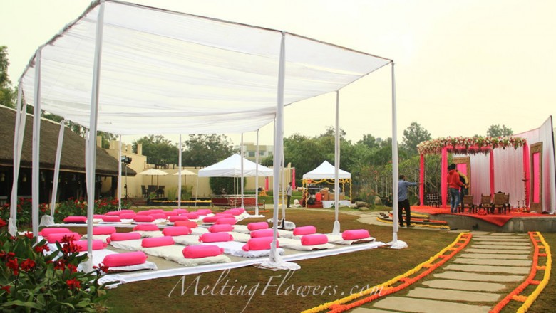 Wedding Backdrops | Backdrop decorations | Melting Flowers