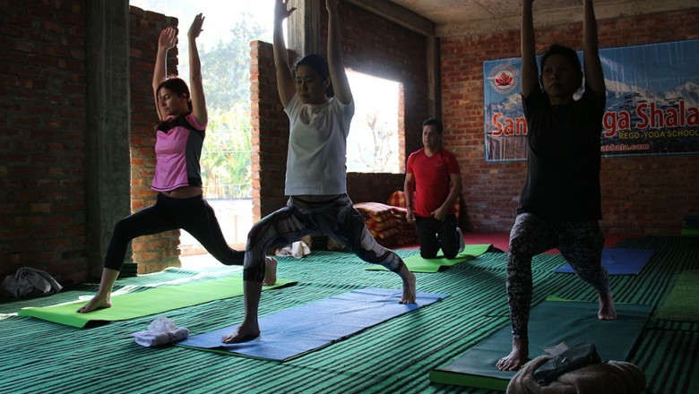 Bhastrika Pranayama: How to do it? - Yoga TTC School in India