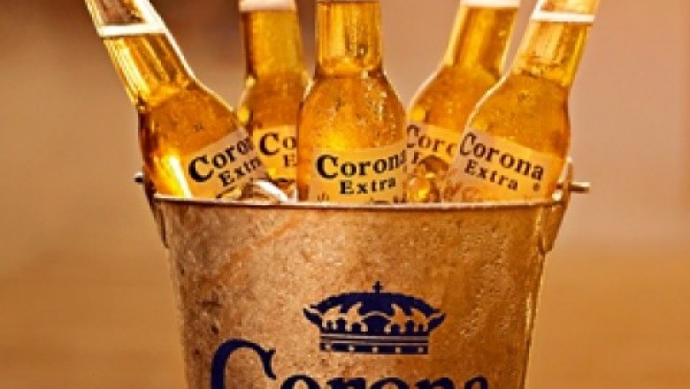 What does it say on a Corona bottle?