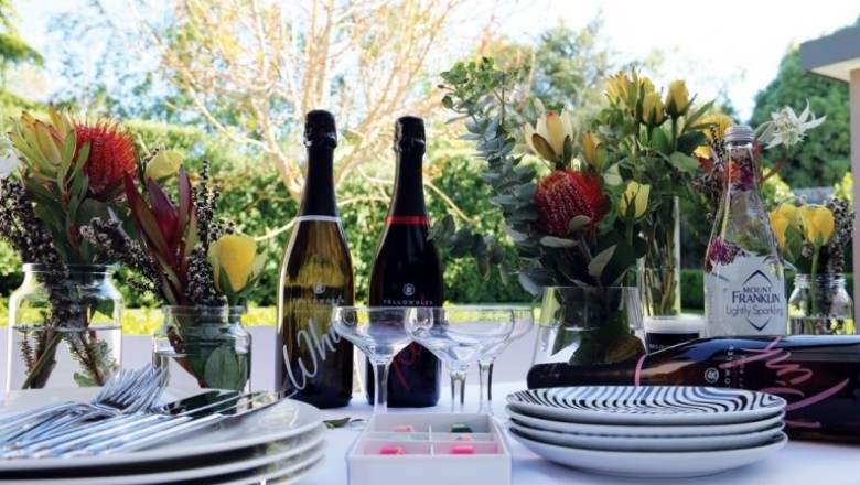 How To Host A Successful Party | Hellodrinks