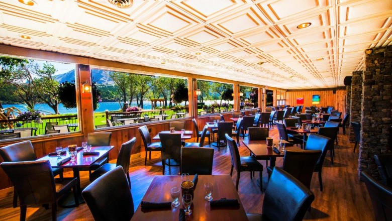 What are the qualities of a good restaurant?