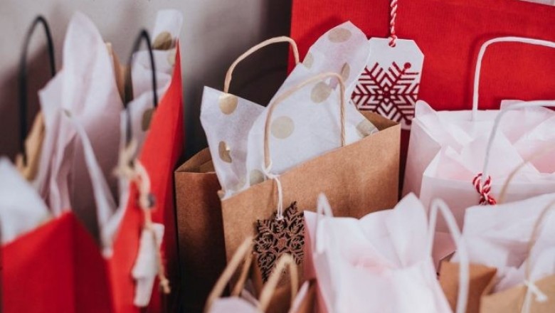 Is it better to shop in store or online?