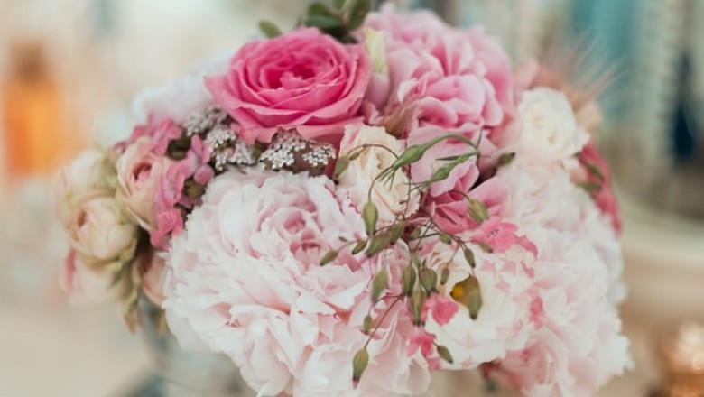 Reasons to Consider Organizing a Wooden Flower Wedding