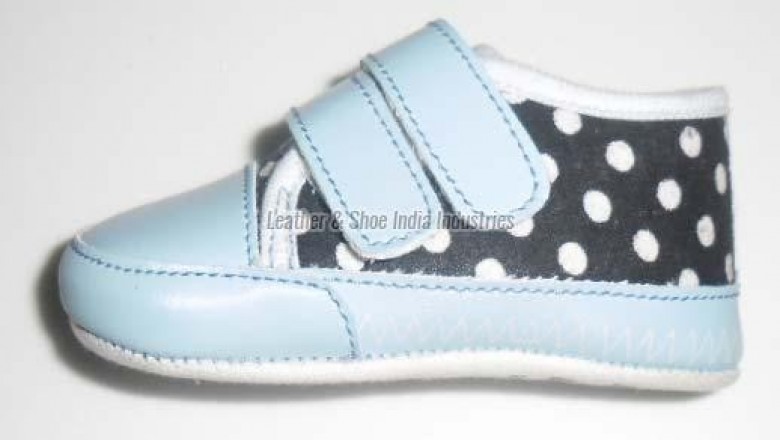 Ideas to Follow While Shopping the Right Pair of Shoes for Your Baby Girl