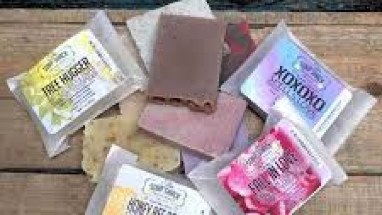 Offers wholesale bath and body supplies