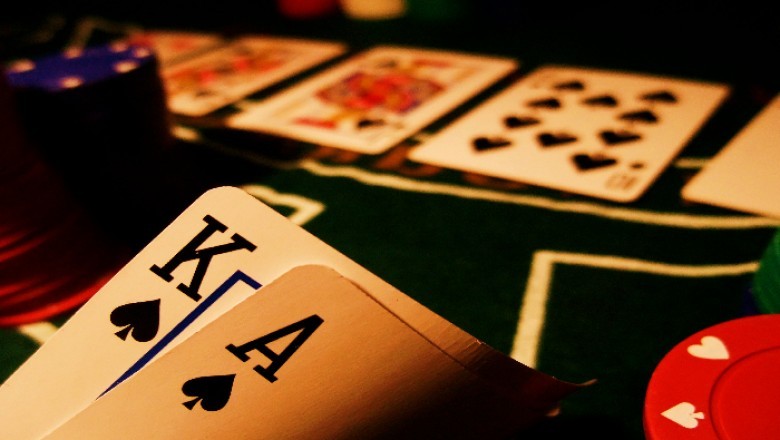 BERBAGAI KELEBIHAN SITUS BANDARQ ONLINE SERVER PKV GAMES