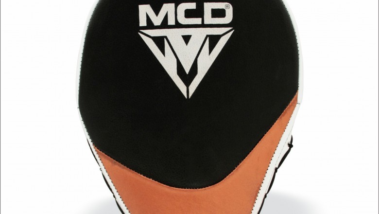 Get the Right Boxing Gears - Head Guard, Mouth Guard, Pads, Punch Bags & More