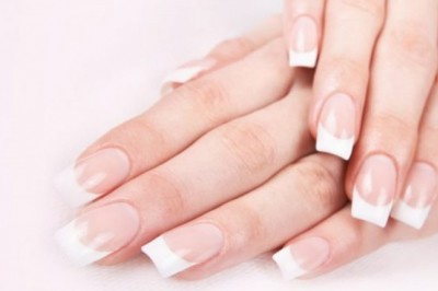 With Nboutique, keep your manicure and pedicure looking new for weeks