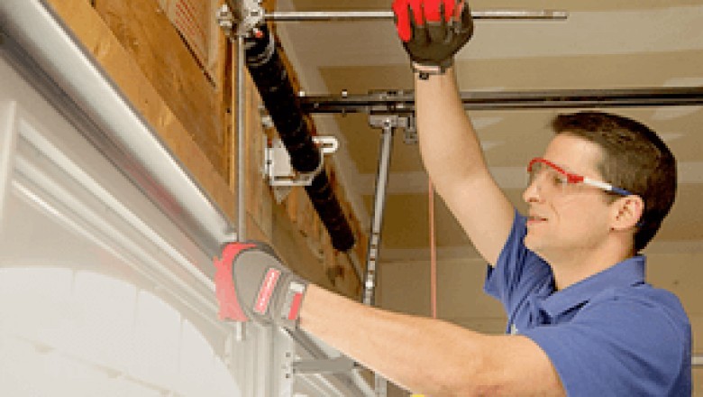 3 Important Musts For Garage Door Repairs