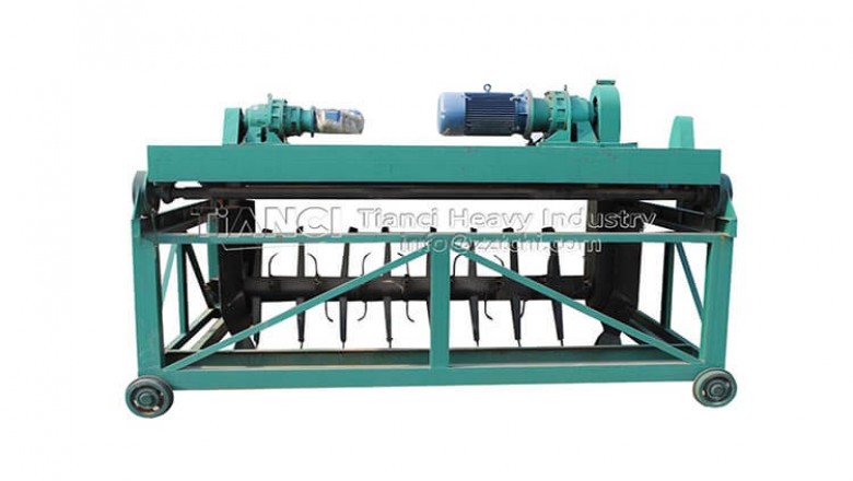 Simple trough type compost windrow turner