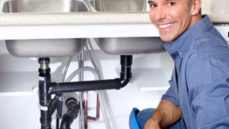 property maintenance melbourne-desi plumber
