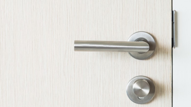 5 Reasons to buy wooden door for your home