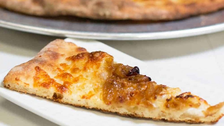 Choose Pizza with Caramelized Onions in Atlanta