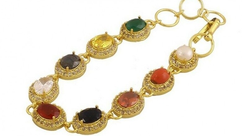 Oval Shape Navratan Premium Bracelet