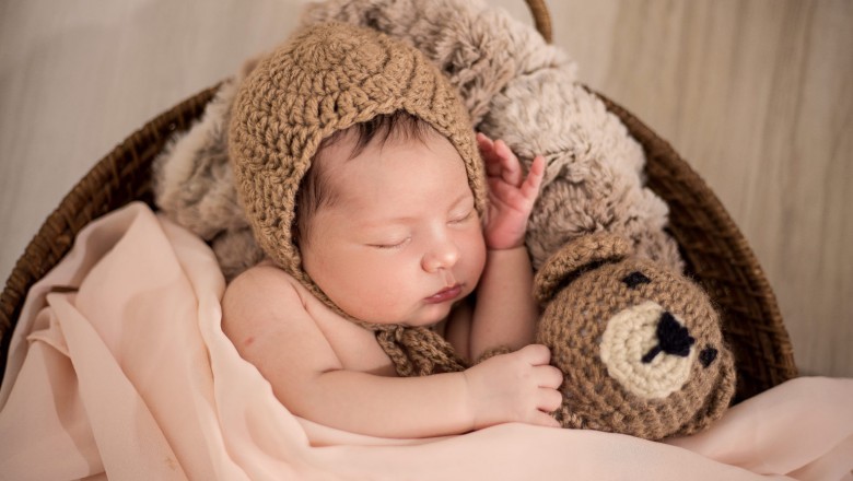 How to pick the perfect size of newborn baby clothing?