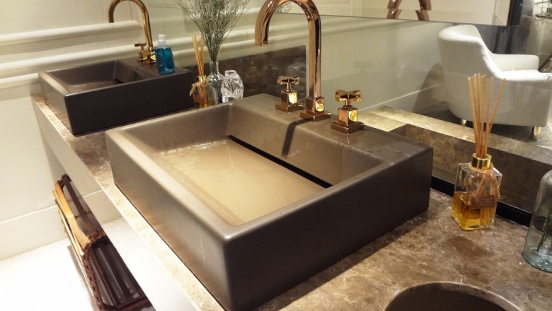 Bathroom Supplies Middle Park