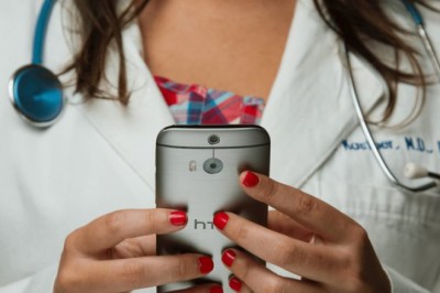The Difference Between Telehealth and Telemedicine: Learn How to Use These Terms Fluently