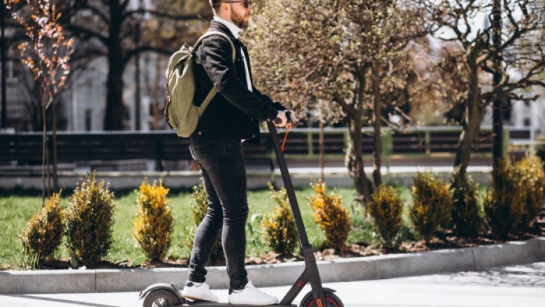Electric Scooters are experiencing huge demand for customers who choose eco-friendly transportation solutions