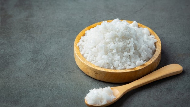 In many sectors, including food & beverages, oil & gas and the pharmaceutical industry, sodium hydrosulfite is commonly used