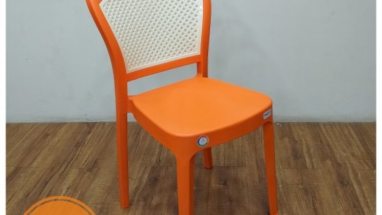 Where to Buy Plastic Chairs near Me