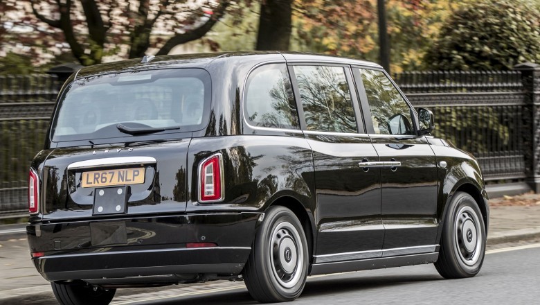 5 Leeds Bradford taxi transfers Benefits for Local and International Travellers