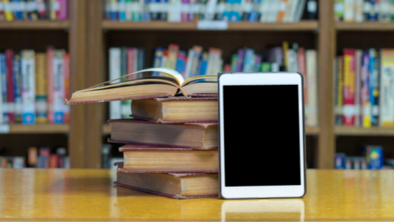 Synchronize with Digital Technology Emulated in an eBook Reader