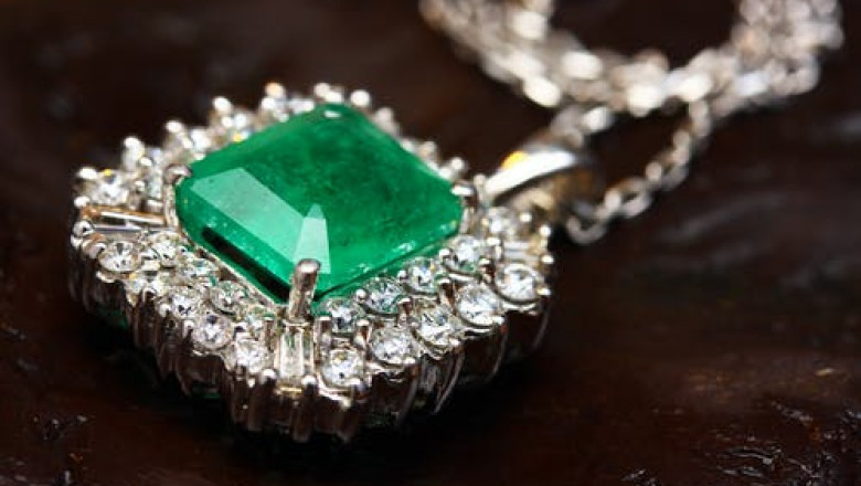 What is white gold