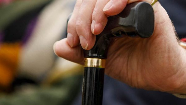 Make Sure You Are Using A Walking Stick Or Cane Correctly