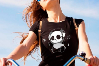 Different ways to style Black T-shirt for Women