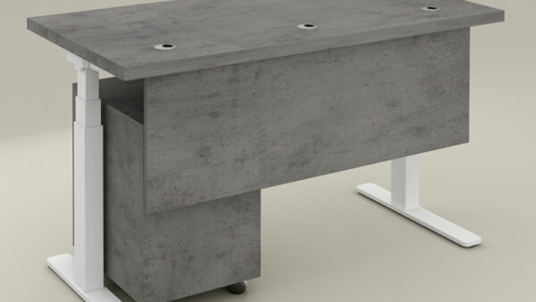 height adjustable desk dubai