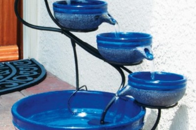 Outdoor Fountains: Best Home Accessory that Attracts Birds