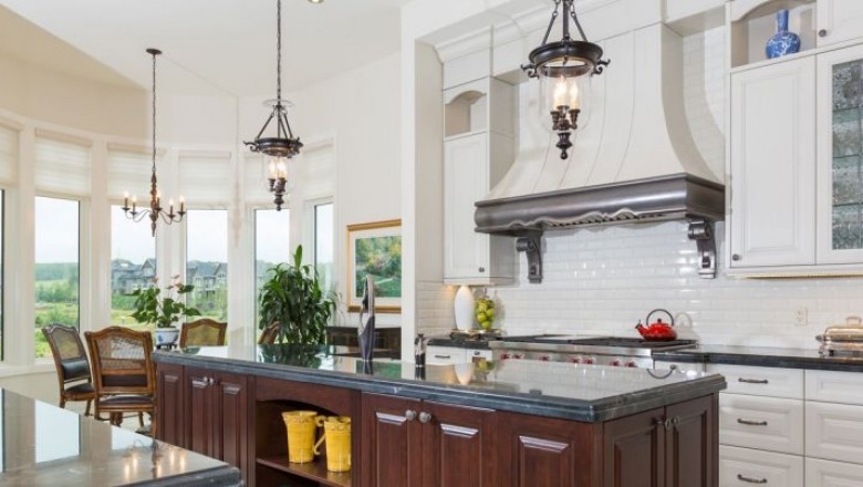 Things to consider when hiring a custom home builder