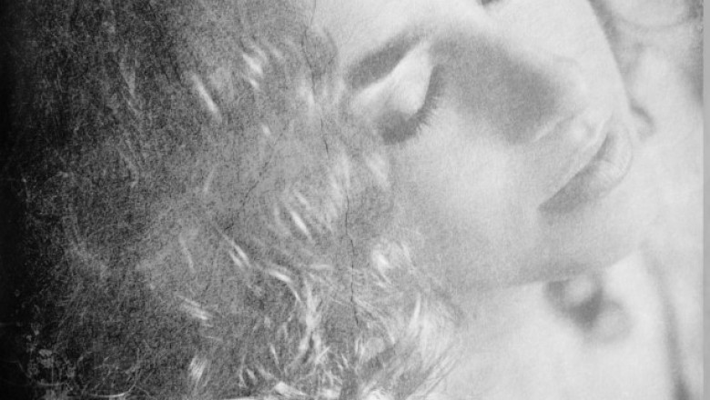 Tehila Is Back On the Scene with a Fresh New Single: 'Words Will Come'