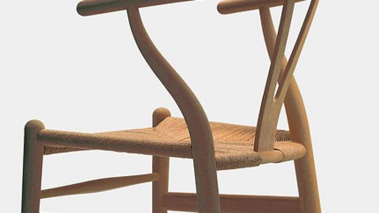 Archetypen offers eternal sophistication of futuristic CH24 Wegner chairs