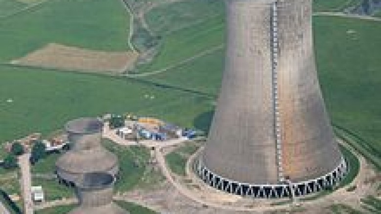 By rejecting waste heat, cooling towers play a crucial role in power plants, oil refineries, and pharmaceutical plants