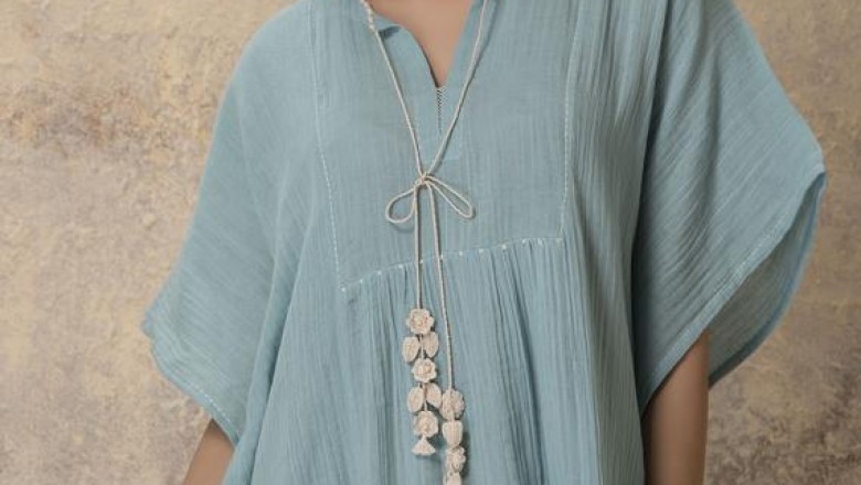Seher Split necked Kaftan with front crochet tie up in 100% | Etsy