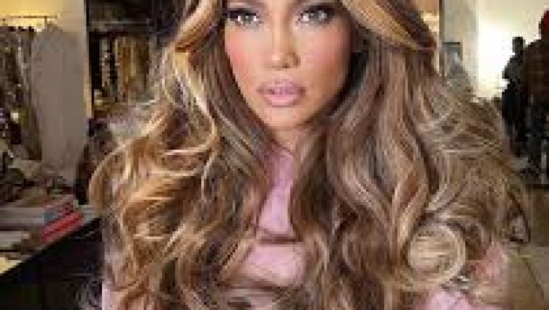 Beauty is an attitude, Own It!" | amadeahair