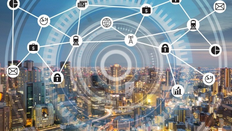 Smart governments can help improve the population's quality of life and find fresh solutions to a number of problems.