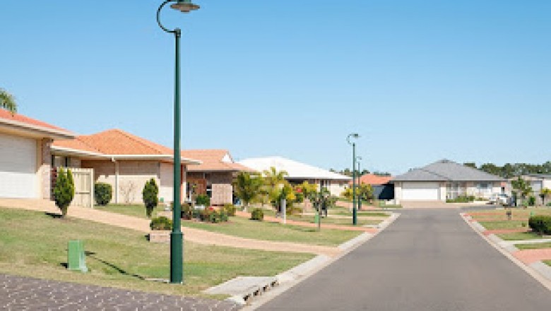 https://aussietrade.blogspot.com/2021/05/asphalt-driveways-the-process-of-construction-and-benefits.html