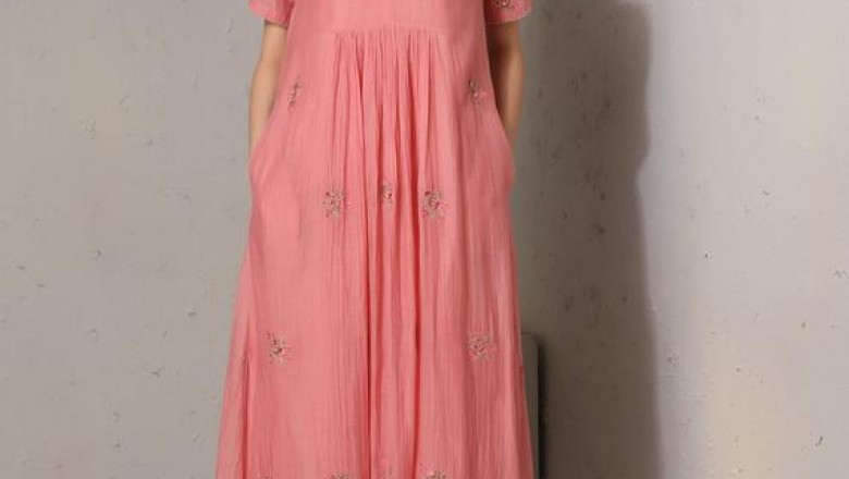 Zuri Hand embroidered V neck ankle Length Dress in 100% | Etsy1