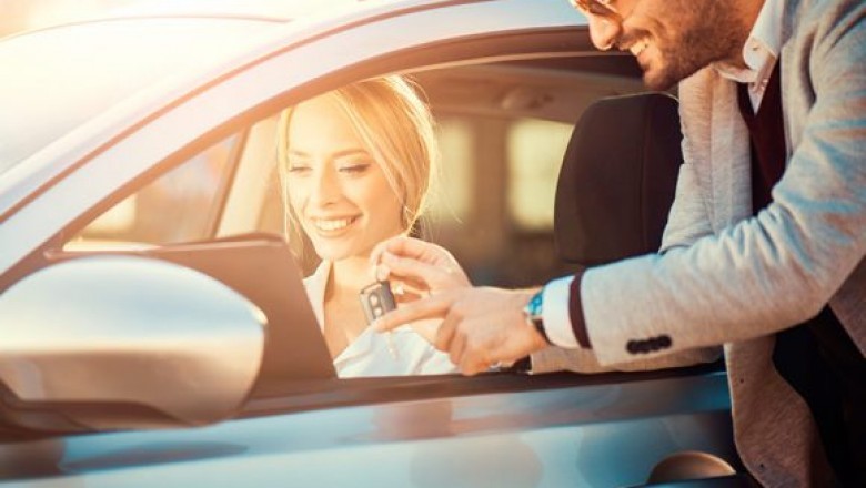 What Are The Benefits of Attending Driving School