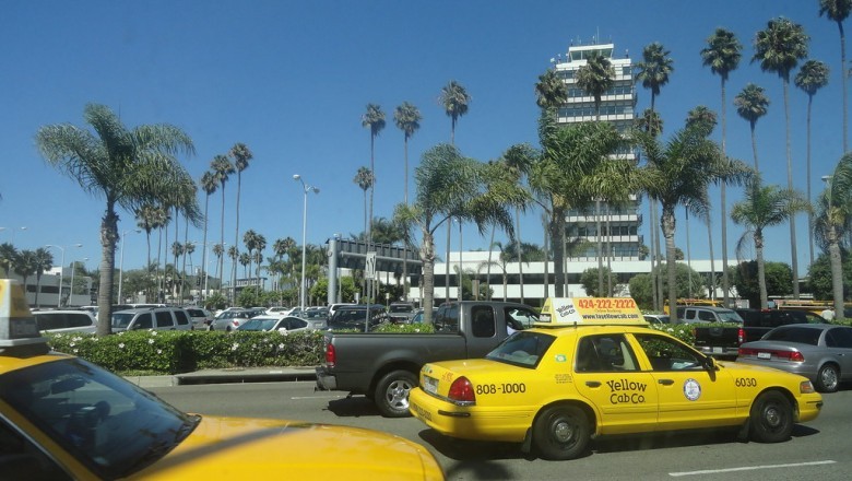 Online taxi booking: what to look for in a company?