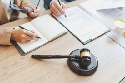 Tips for Choosing the Best Legal Translation Services in the UAE