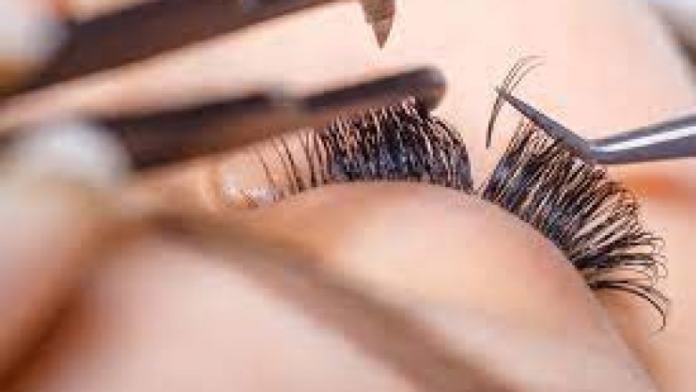 Some facts about  about Eyelash Extensions!