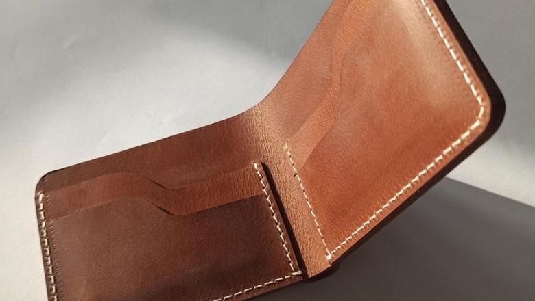 HOW MUCH MEN'S WALLETS COST?