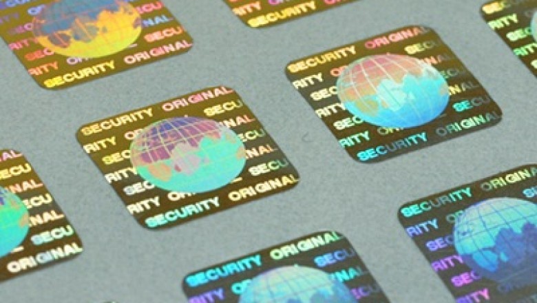 4 Things to Do Before Hiring Hologram Manufacturers