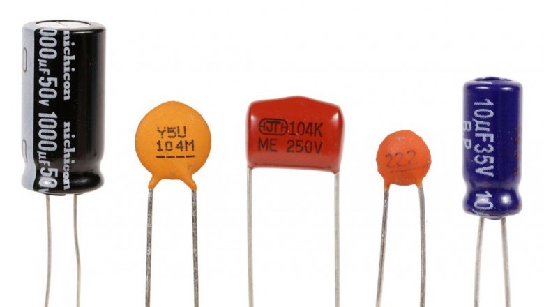 The Capacitance Densities of Carbon Nanostructures Exeed 350 nF/mm2 for Integrated and Discrete Capacitors Using Carbon Nanostructures