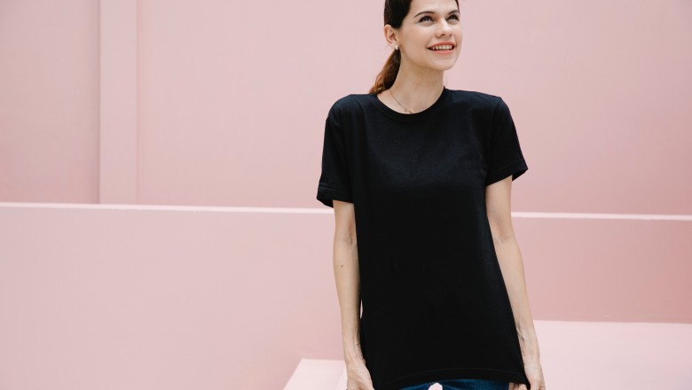 6 different types of t-shirts which are a must have in women's wardrobe