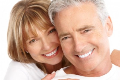 What is Laser Teeth Whitening And How Does It Work?