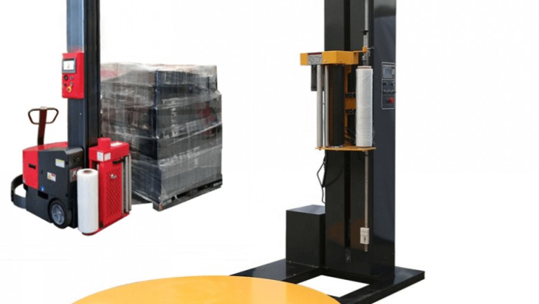 Pallet wrapping machine